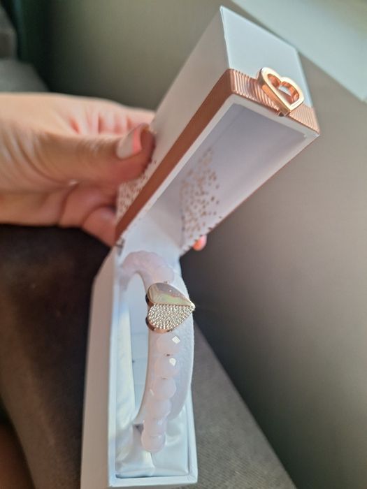 Луксозна подаръчна гривна