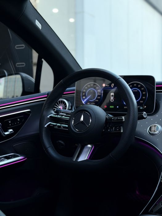 Mercedes Benz EQE 350