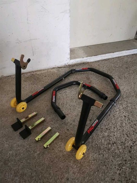 Стойка за мотор - задна/предна