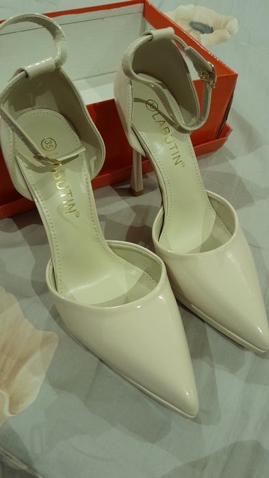 Каблук размер 35