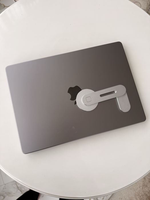 MacBook Pro 14” (2021), M1 Max, 64GB/512GB