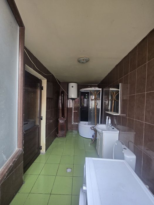 Ciclova Romana, casă locuibilă,toate utilitățile, camere noi,.