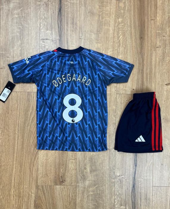 Детски футболен к-т на Арсенал 25/26/ Одегард