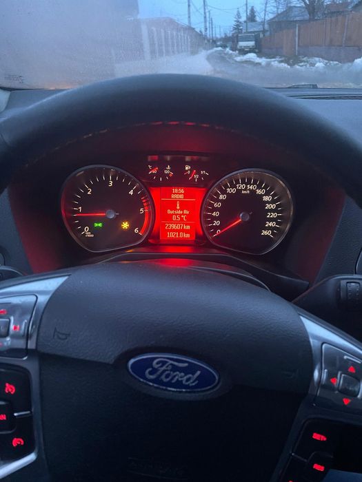 FORD Mondeo 2011 — imagine 4