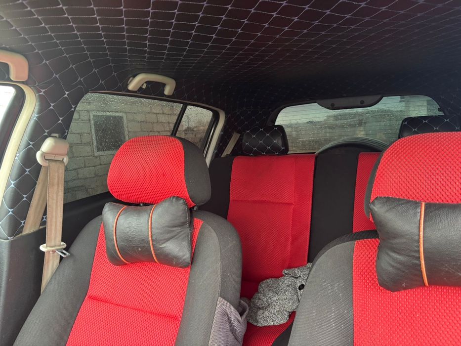 Geely легковый автомобиль