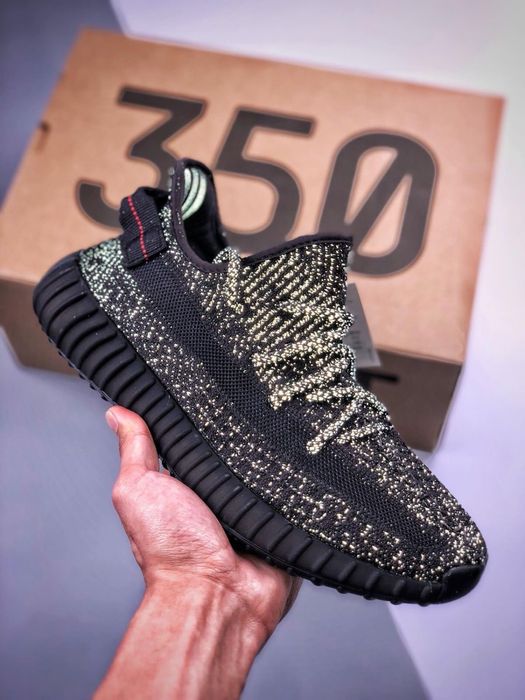 yeezy 350 v2 black reflective