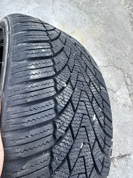 Продам шины R17 205/40