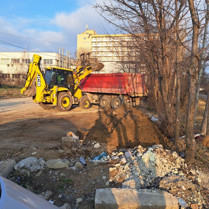 Închiriez miniexcavator, buldoexcavator, manitou, bascule 8x4, bobcat