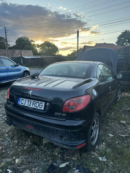 Dezmembrez peugeot 206 cc