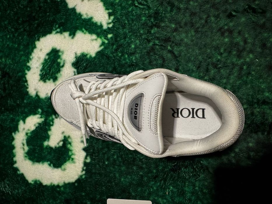 Dior B30.