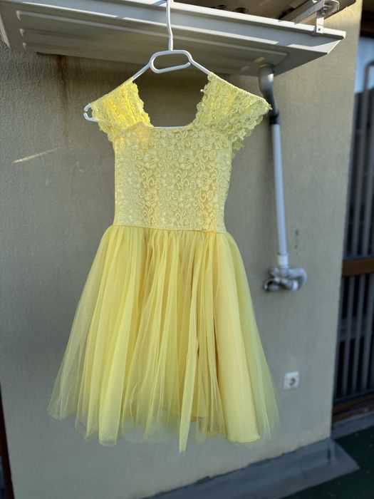 Дее рокли за момиче