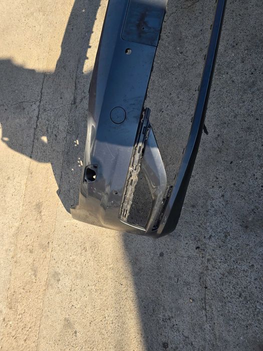 Bara/Spoilar VW Golf 7 cu suporti spalator far si gauri de senzori.