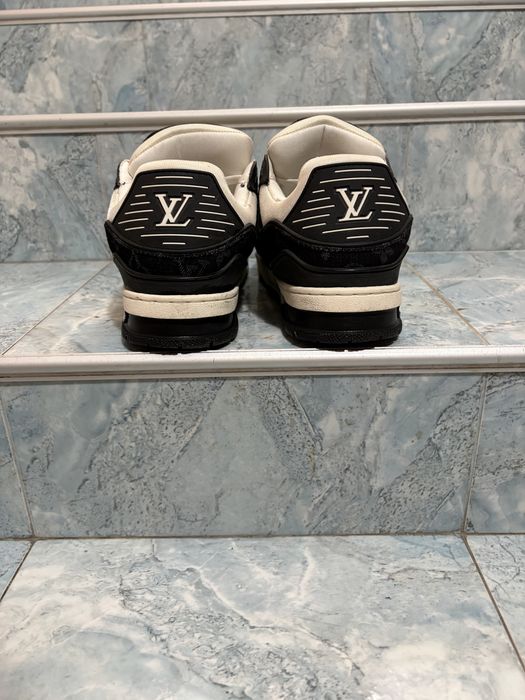 Обувки Luis Vuitton