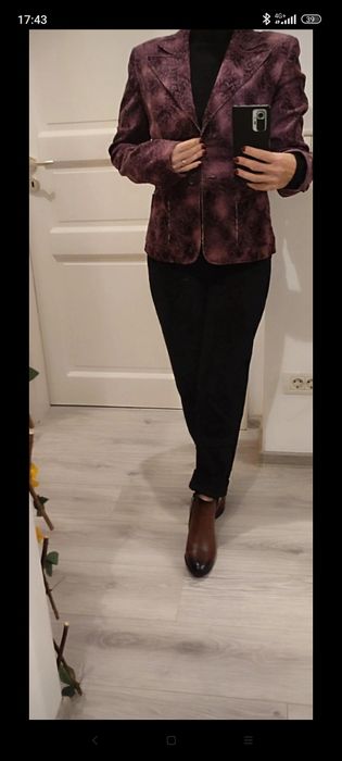 Sacou  mov prună, nuanță superbă, din catifea, cambrat