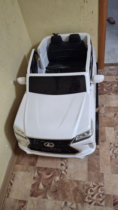 Продам детский машина Лексус LX 470