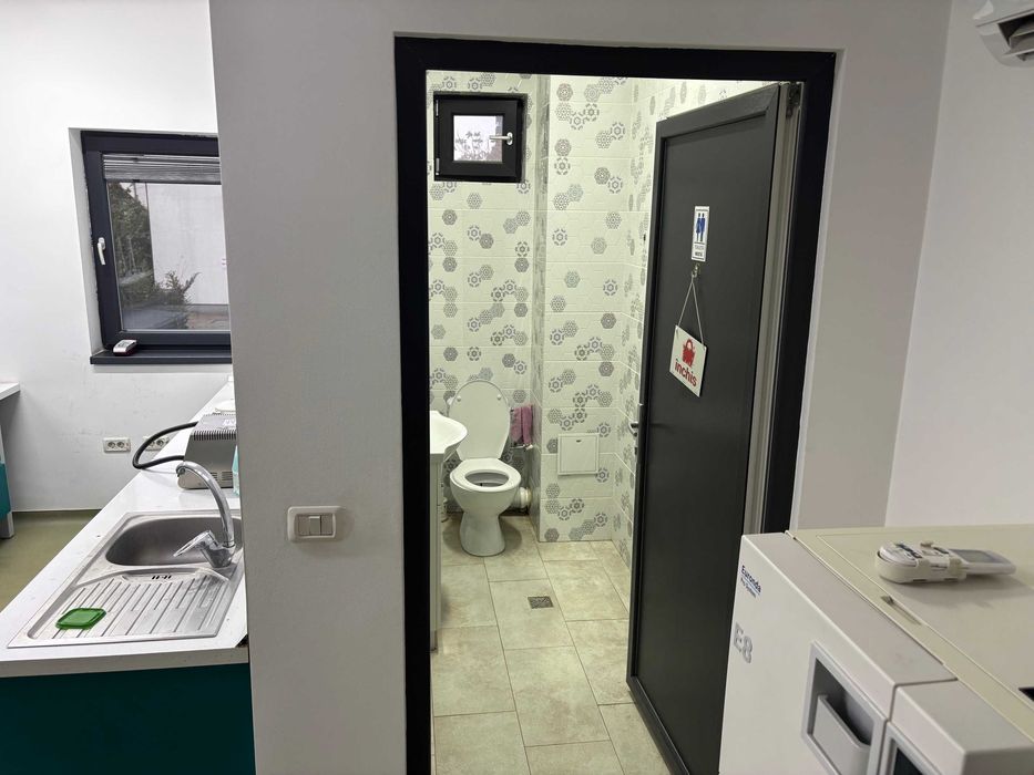 Închiriez spațiu poziție centrală