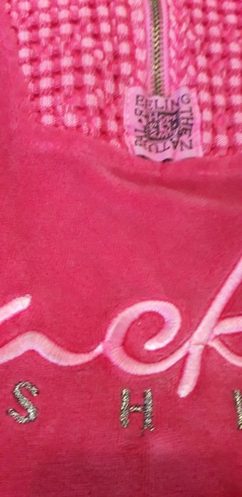 Разгружаю гардероб.