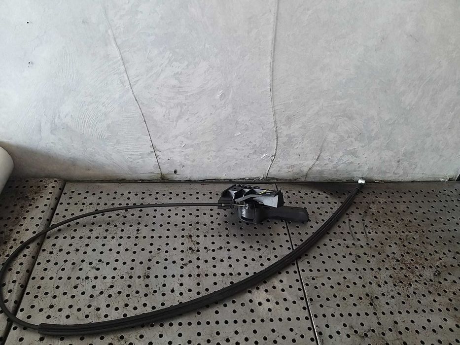 Maner cu cablu deschidere capota vw golf 6 5k 1j1823533c