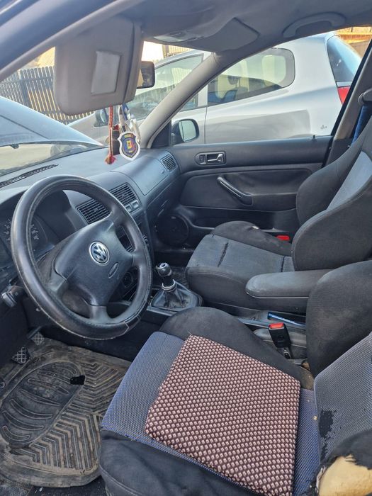 Vând sau dezmembrez golf 4 tdi