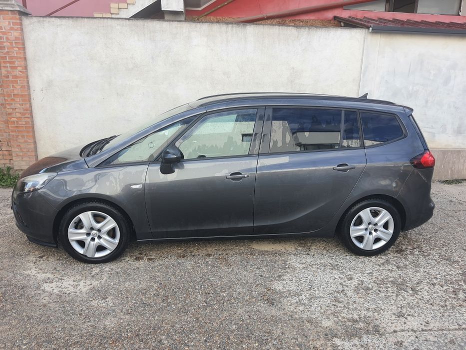 Opel zafira c 2012