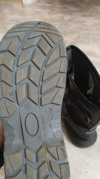 Продам новые кирзовые сапоги