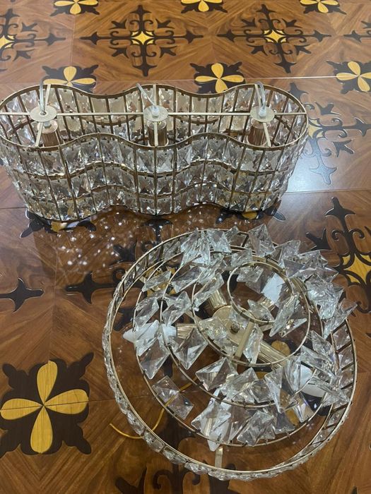 Две Люстры б/у