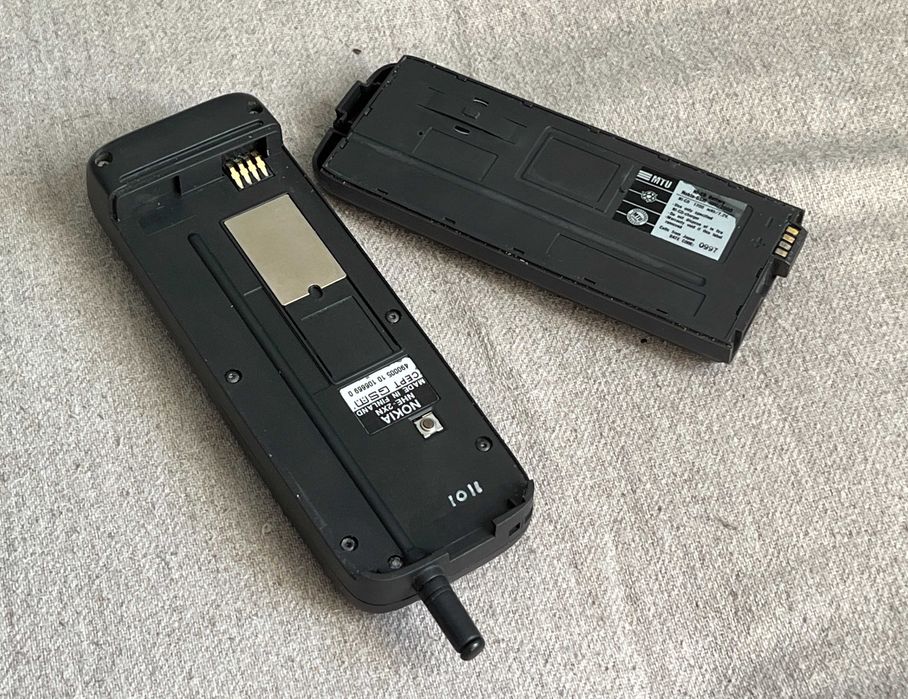 Telefon mobil vintage Nokia 1011 CEPT GSM NHE-2XN colectie raritate