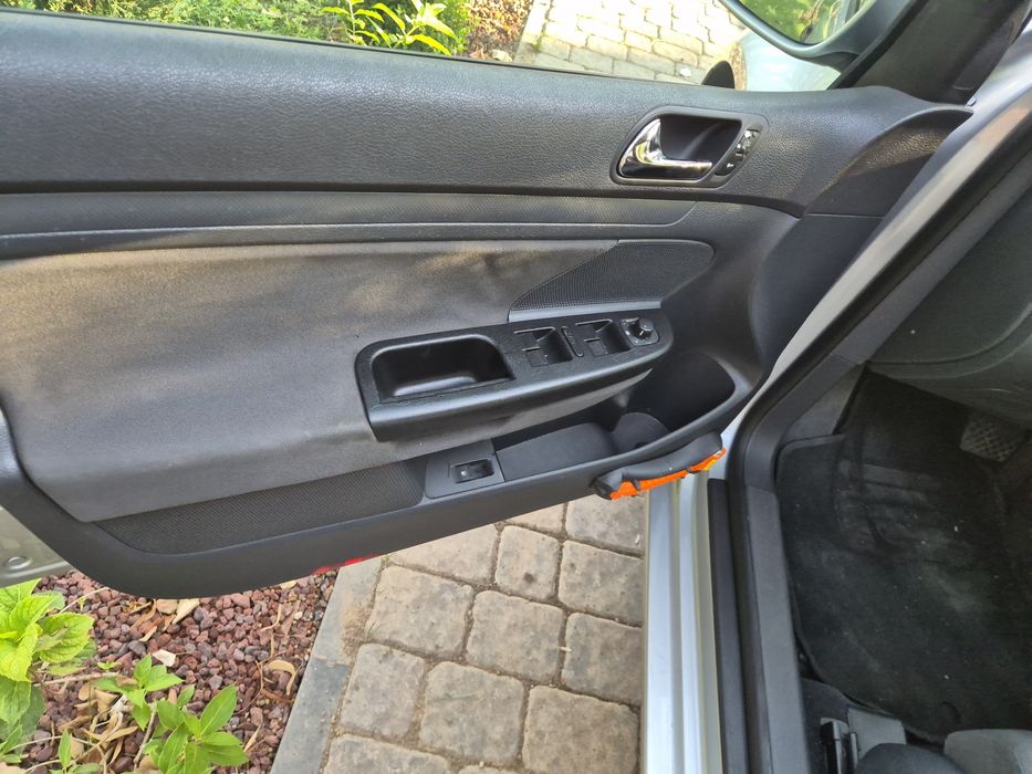 VOLKSWAGEN Golf 2005 — imagine 5