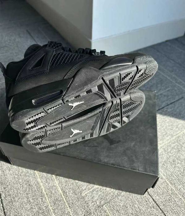 Jordan 4 Retro Black Cat