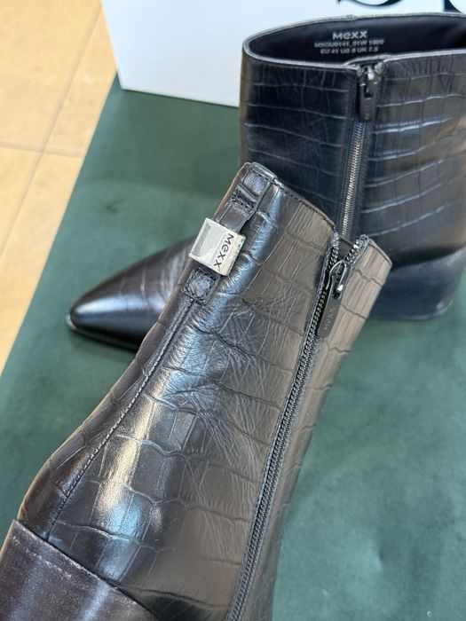 Елегантни дамски боти MEXX