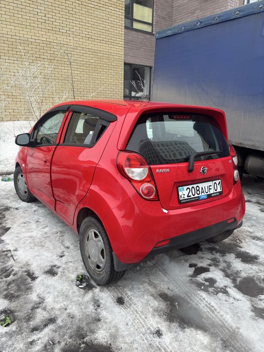 Авто Ravon r2 хэтчбэк