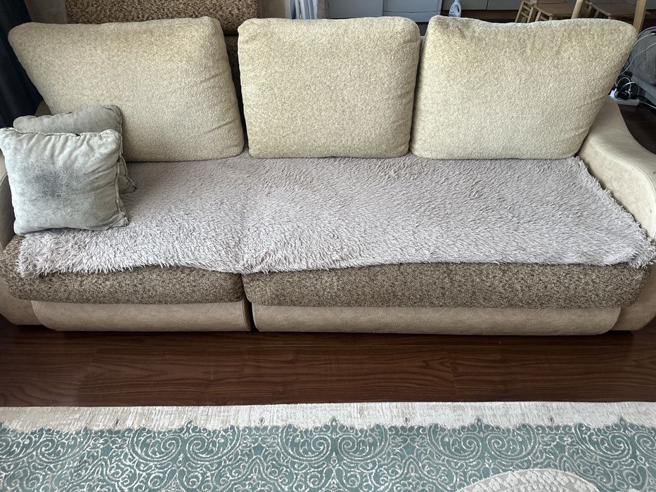 Продам диван недорого