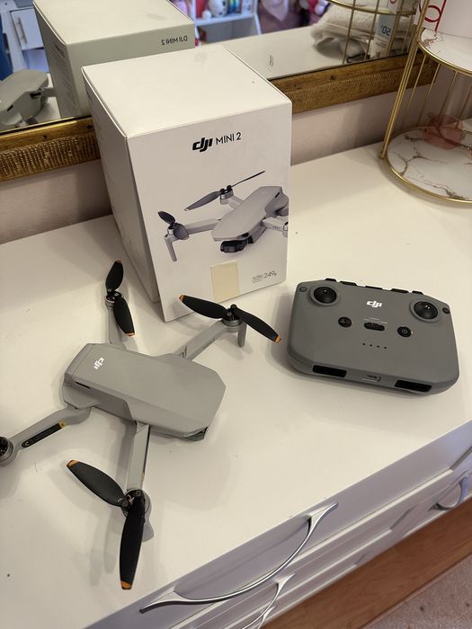 Квадрокоптер DJI Mini 2