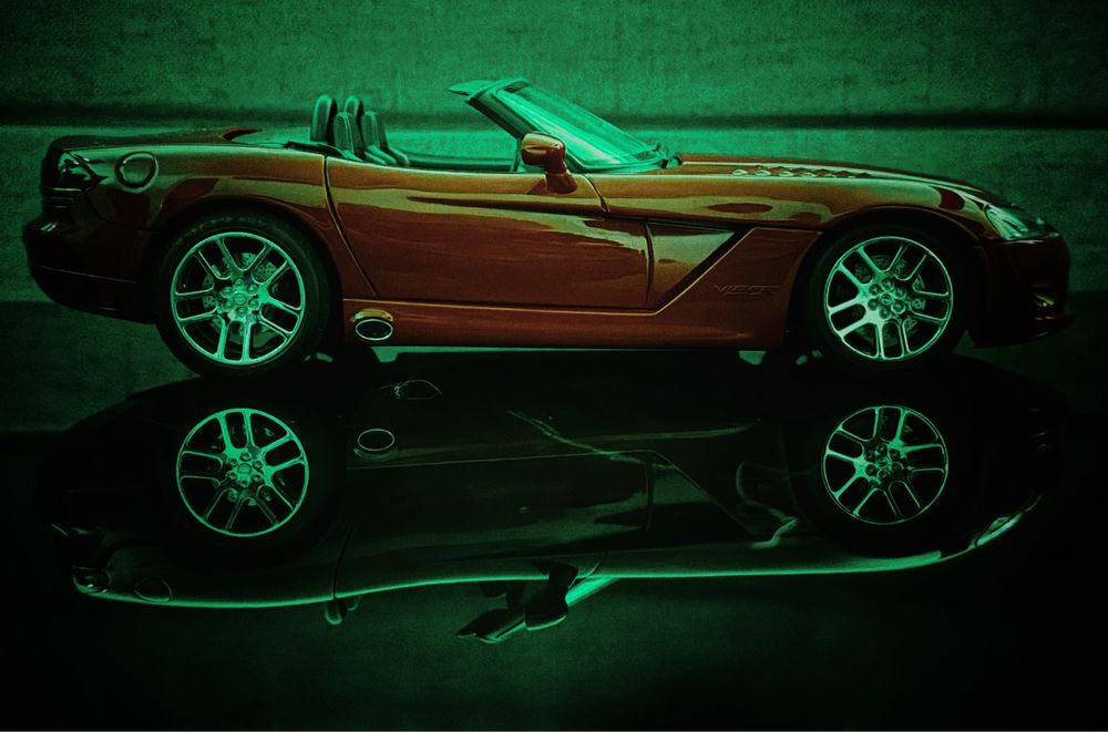 Autoart 1/18 модел Didge Viper SRT10