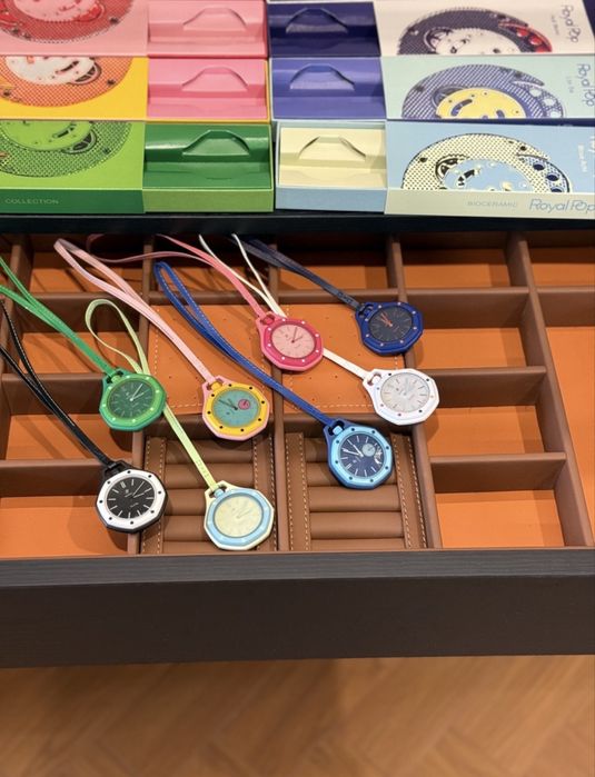 AP x Swatch часы