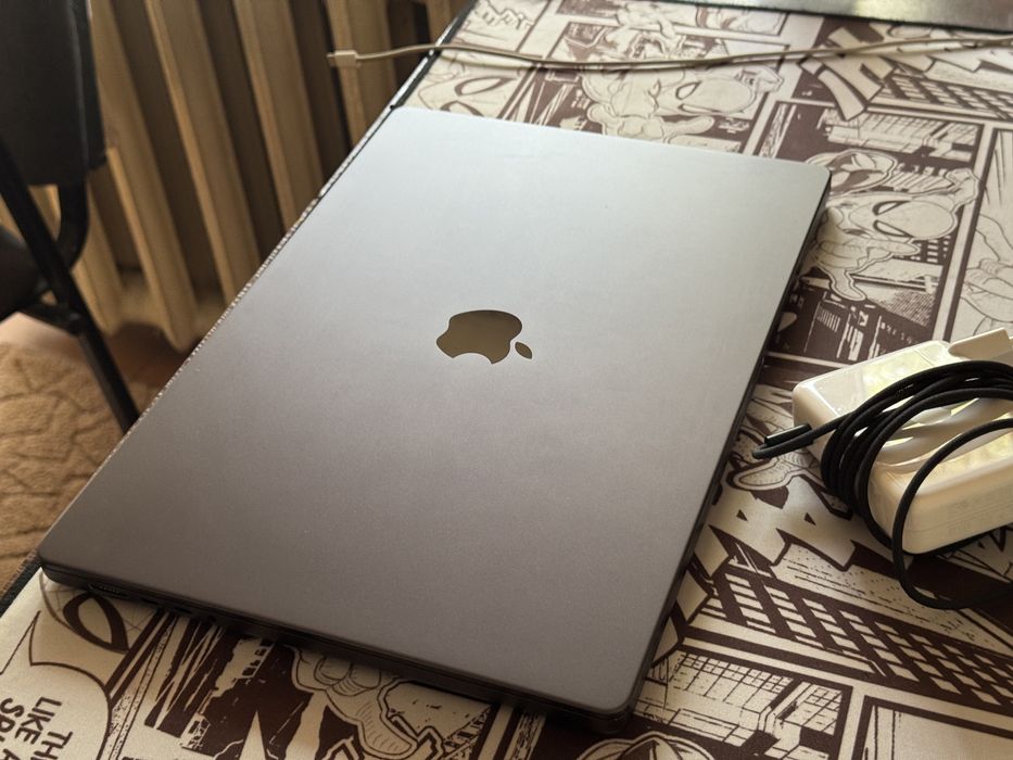 Macbook 16 pro 512/18
