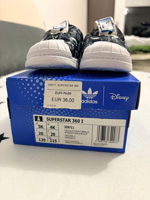 Маратонки adidas 20