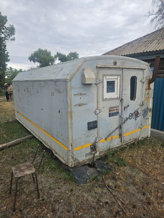 Урал 2002г.в. Лесовоз с будткой 6 спальных мест
