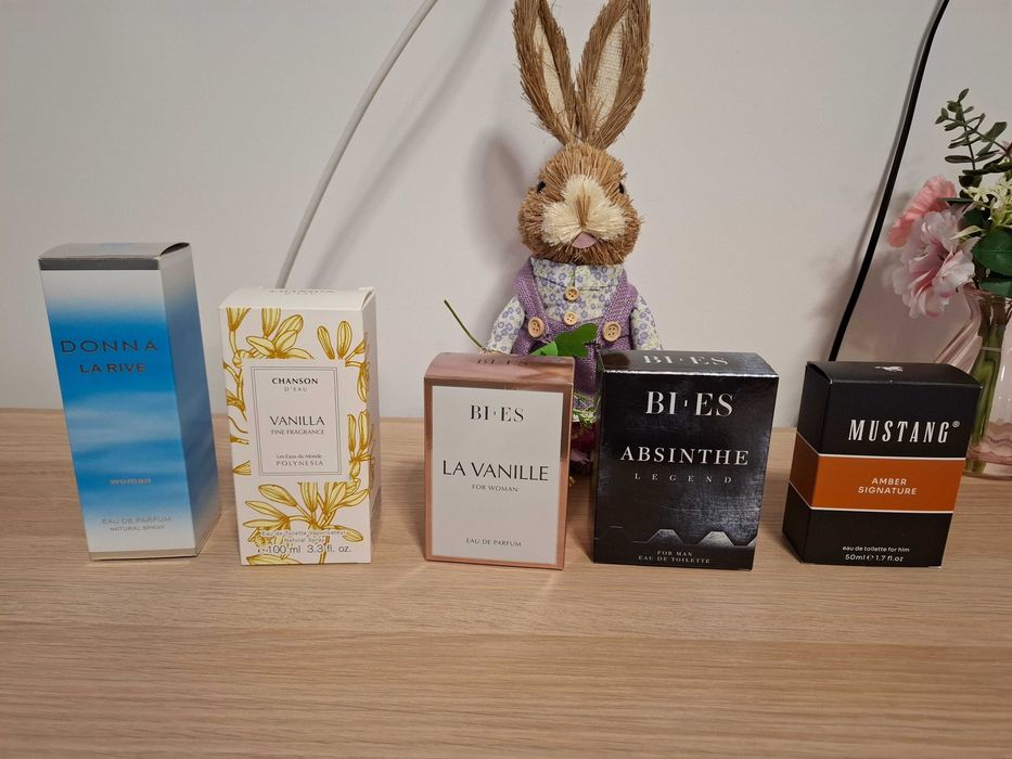 Geacă sport ,ce se vede in poza noi