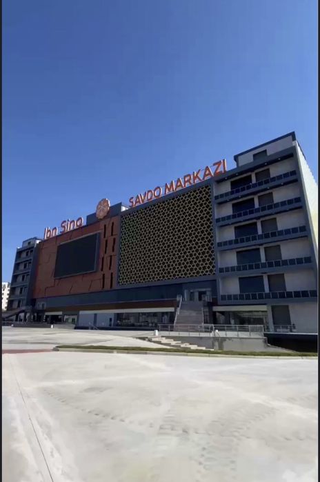 Дукон сотилади Ибн Сино Савдо Мажмуаси