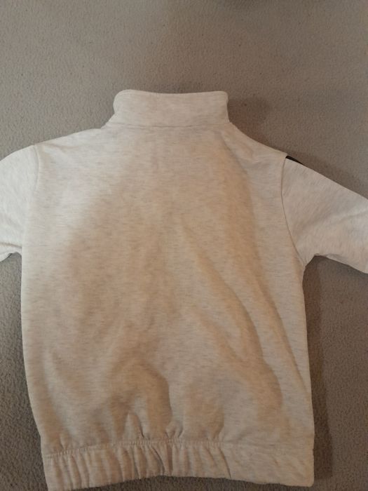 Анцуг от двете части-горна и долна