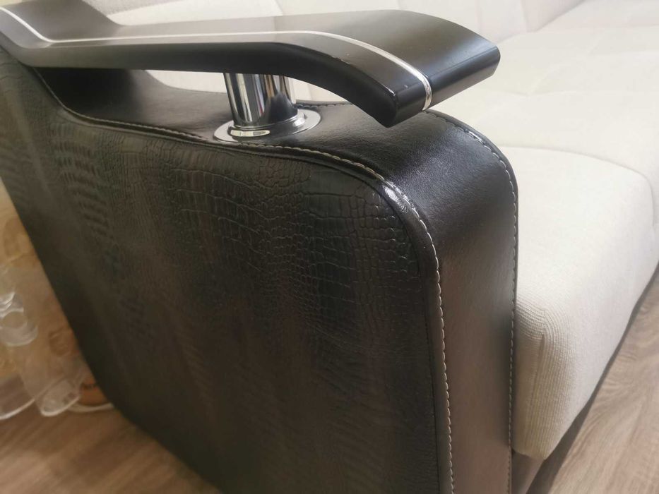 Продавам холов ъглов диван от Айко