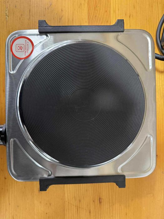 малко котлонче на ток