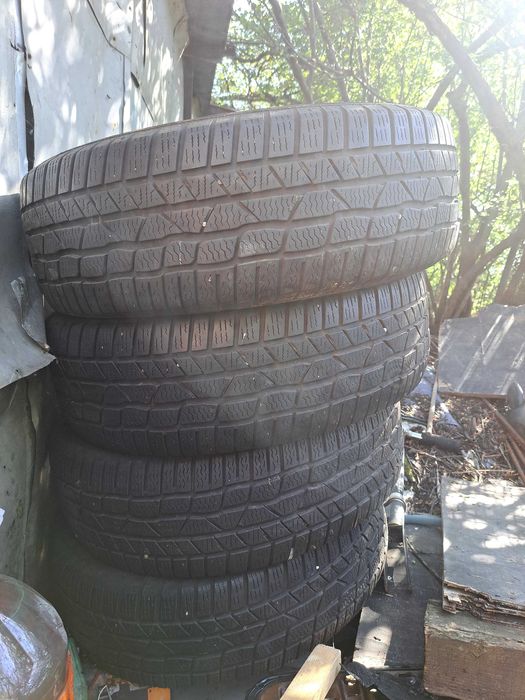 Продавам гуми continental зимни