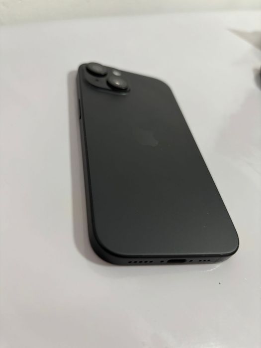 Продам Айфон 15. Акб 97 %