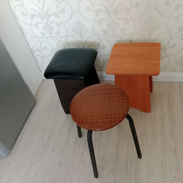 Табуретки кухонные