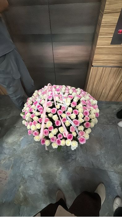 Свежие цветы 201 роз
