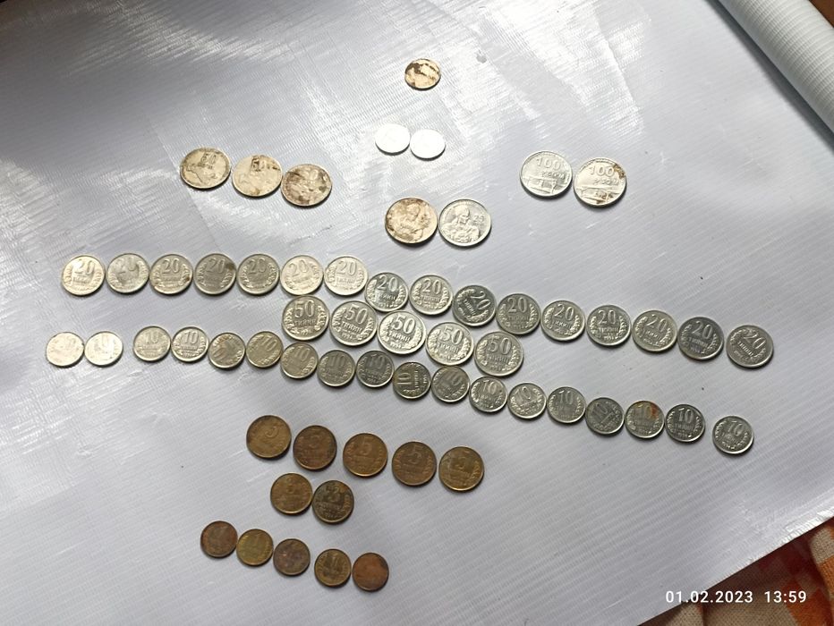 Старые монеты-тийин год1994,1997,1999,2000,2001,2009