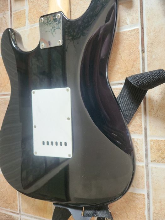 Chitara electrica Squier by Fender afinity