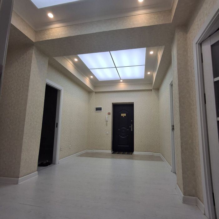 продается квартира, 110 квадратов новый ремонт нурафшон йули, Сагбон